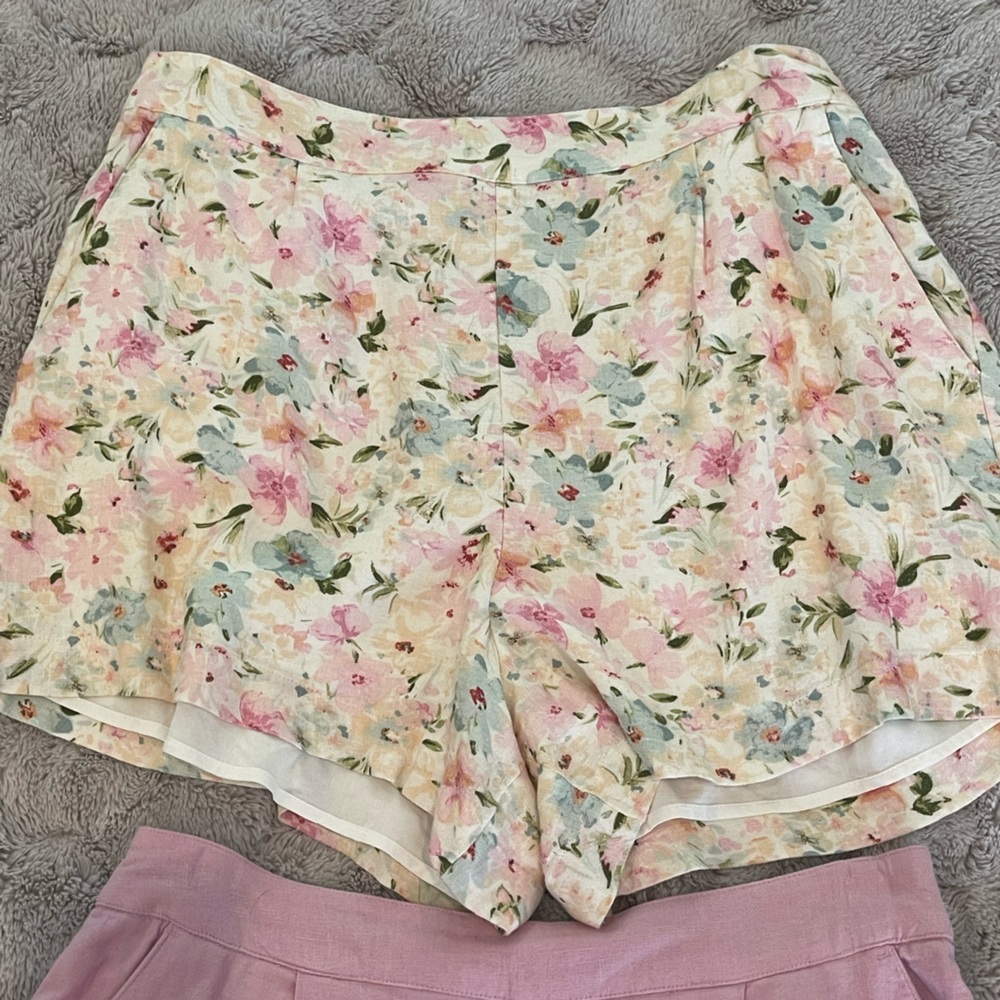 ABERCROMBIE & FITCH Linen Blend floral Comfy Summer Shorts.  So pretty 😍 size L